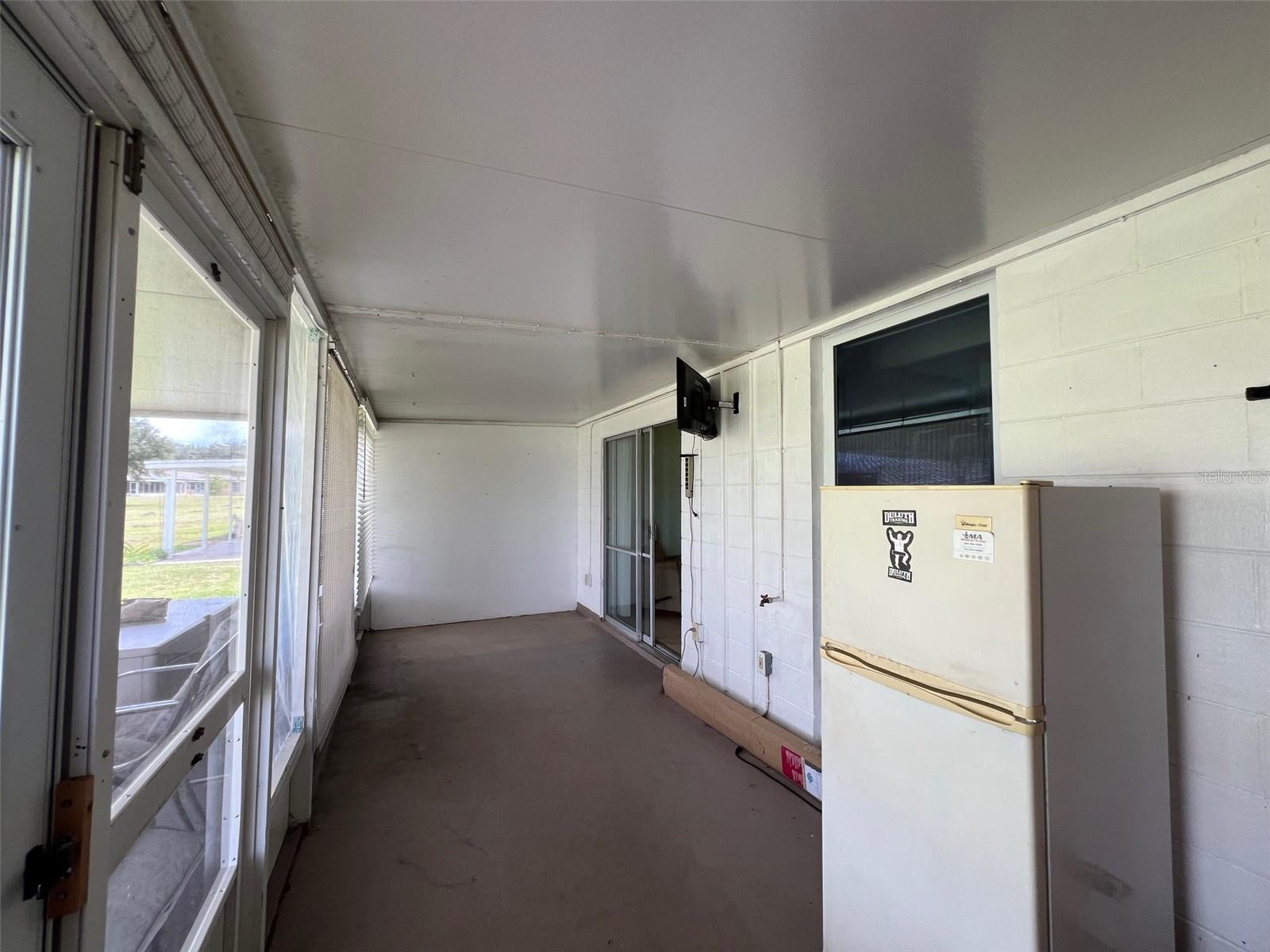 LAKESHORE CLUB - Residential