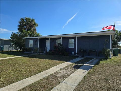 A home in PORT CHARLOTTE