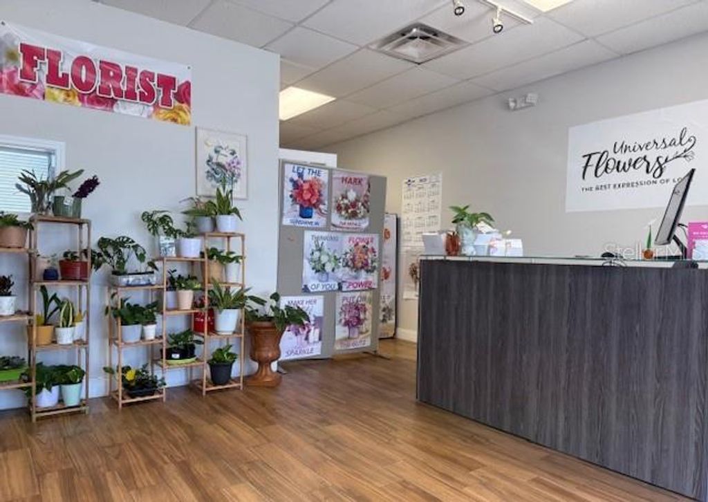 Photo of 120 Alexandria Boulevard #17, Oviedo, FL 32765 (MLS # O6394817)