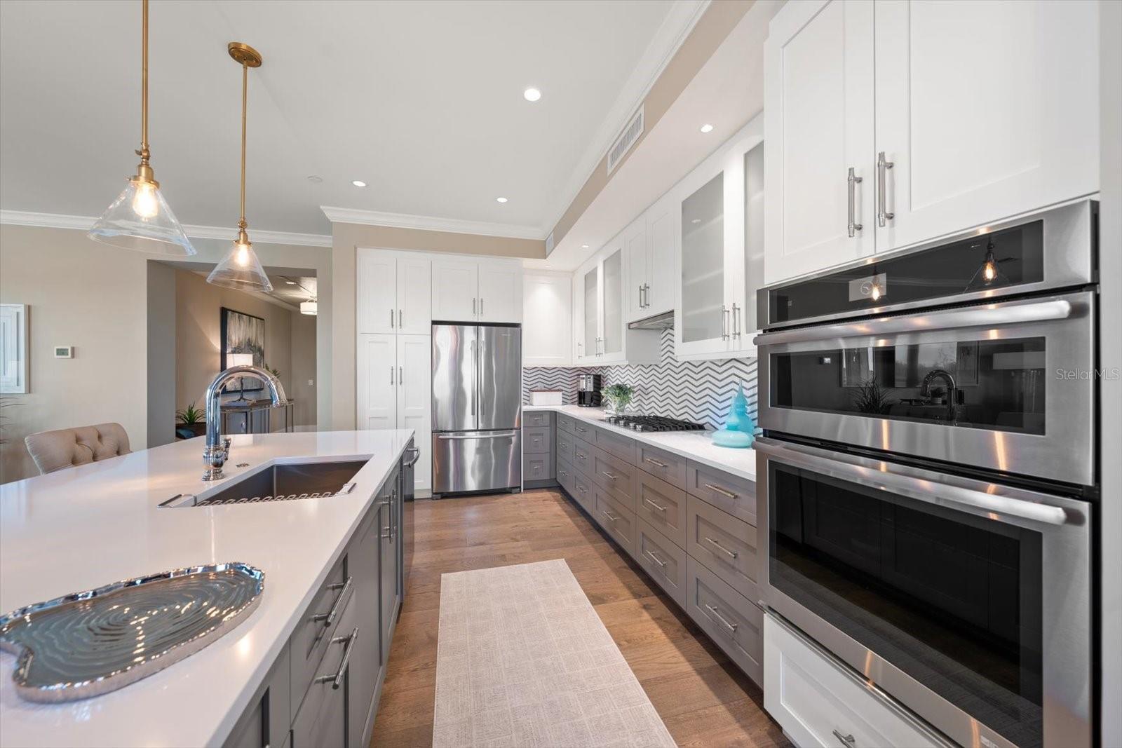 RESIDENCES AT BELLEVIEW PLACE CONDO - Residential