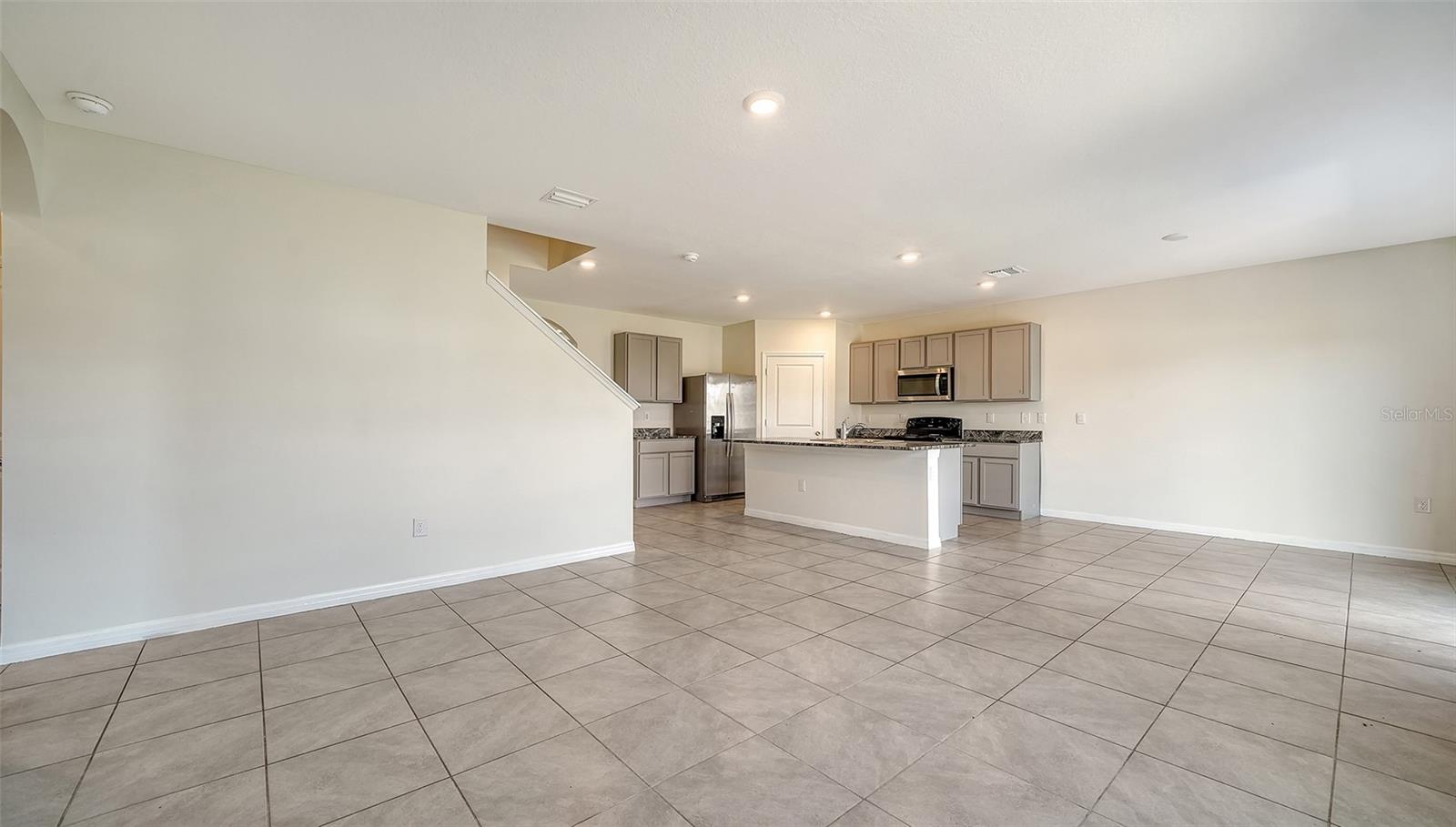 PROMENADE ESTATES PH II - Residential