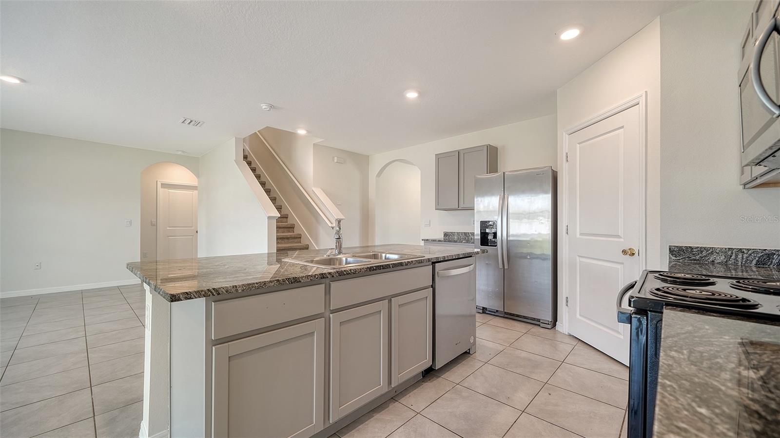 PROMENADE ESTATES PH II - Residential