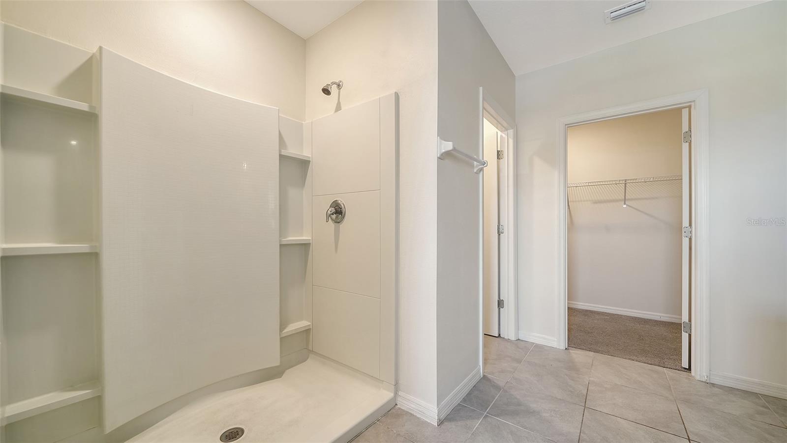 PROMENADE ESTATES PH II - Residential