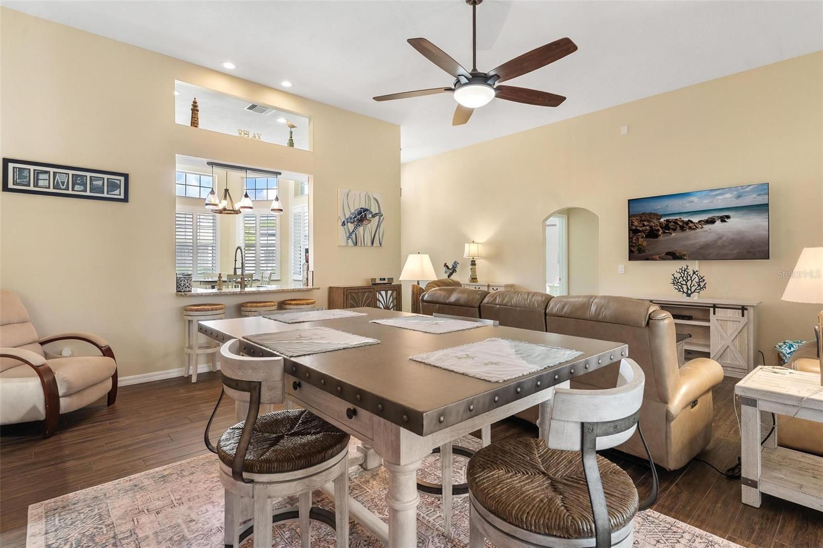 ROYAL HARBOR PH 01 - Residential