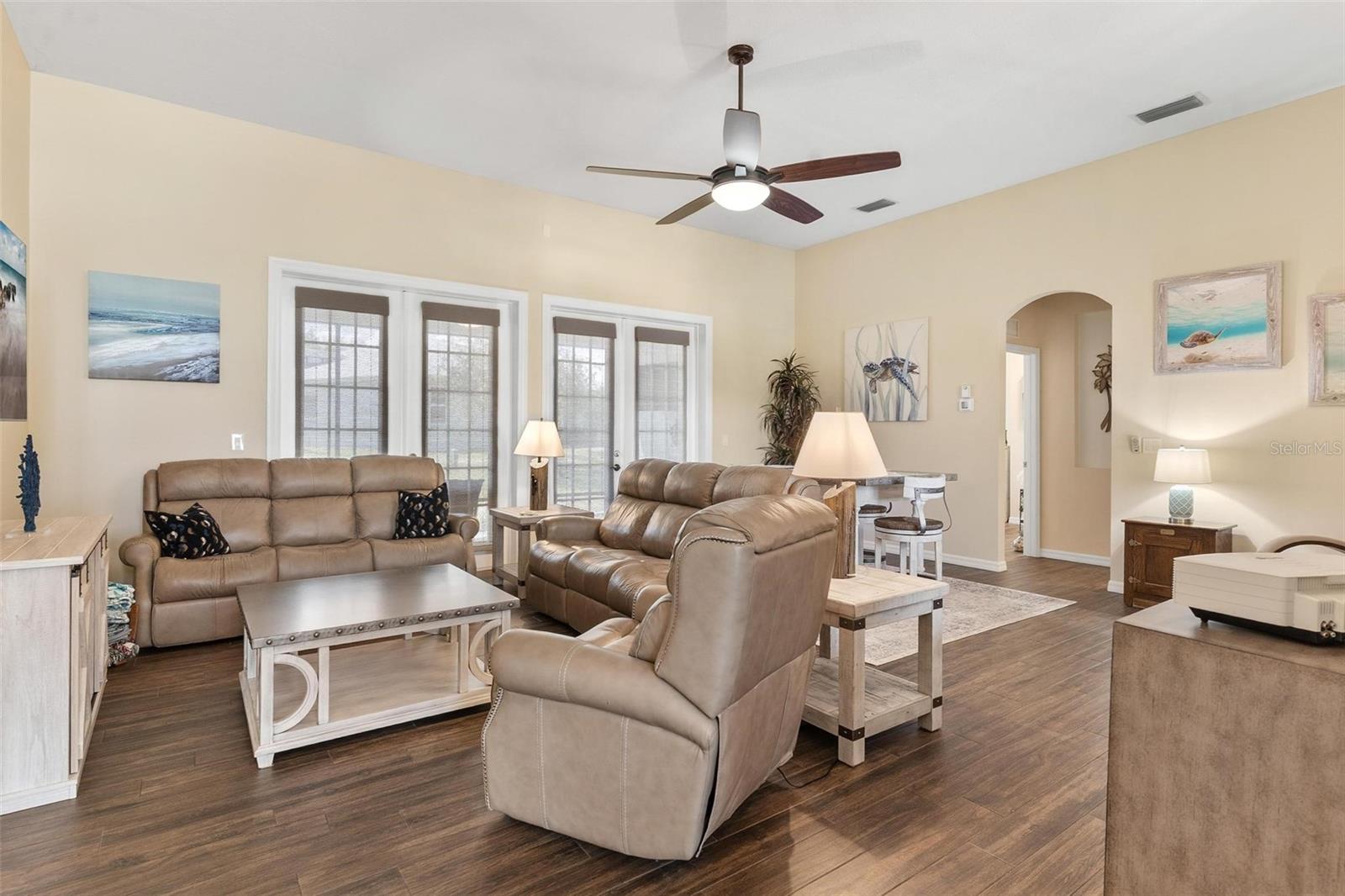 ROYAL HARBOR PH 01 - Residential