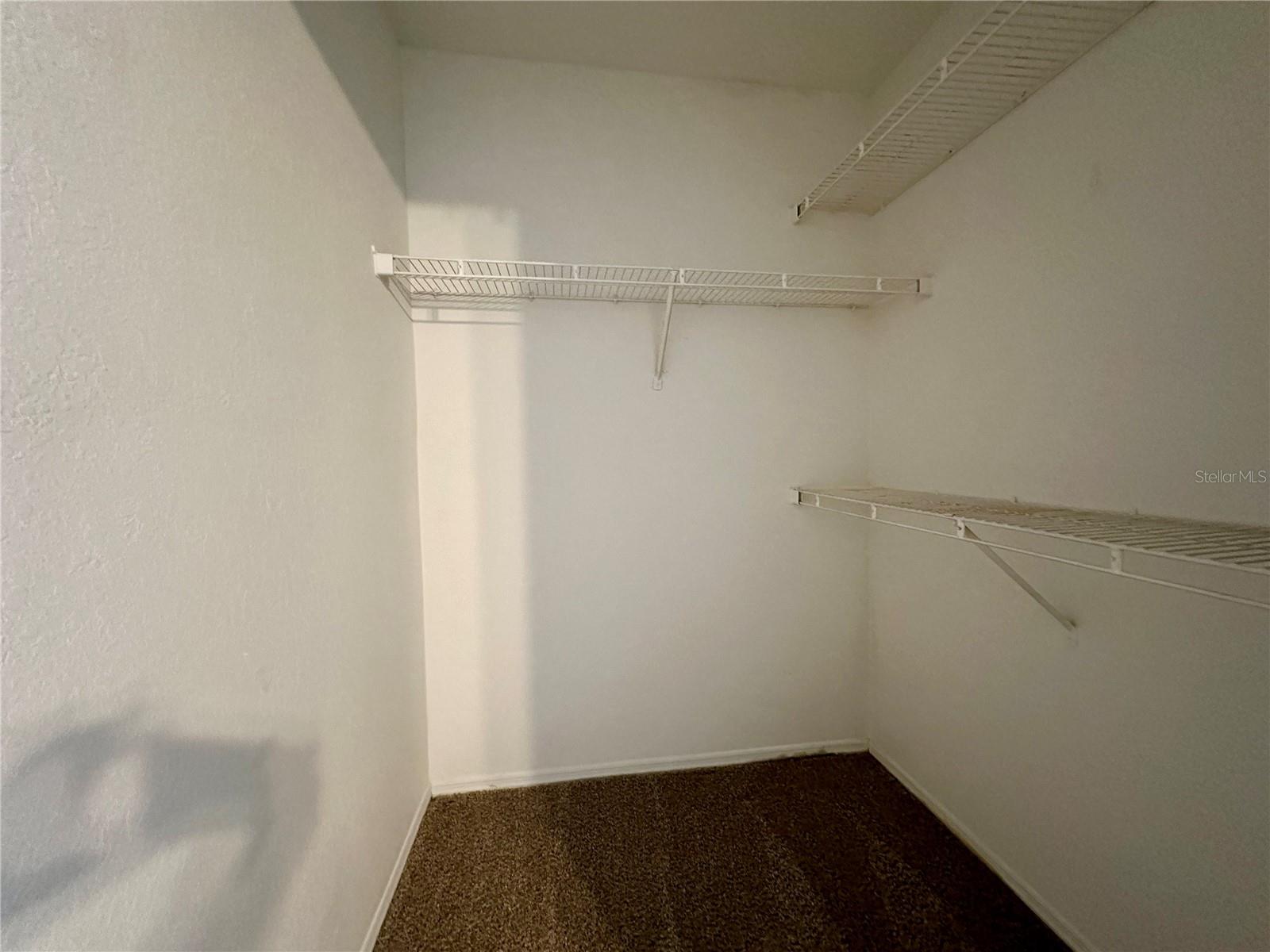 COLUMBIA ARMS CONDO - Residential Lease