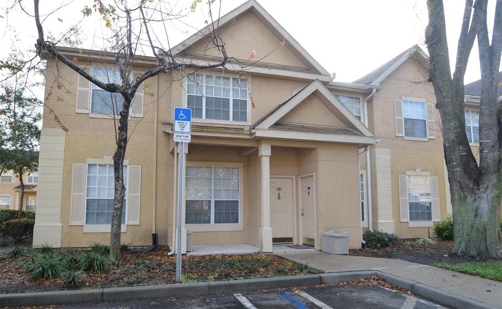 CRESCENT PLACE AT LAKE LOTUS CONDO - Residential Lease