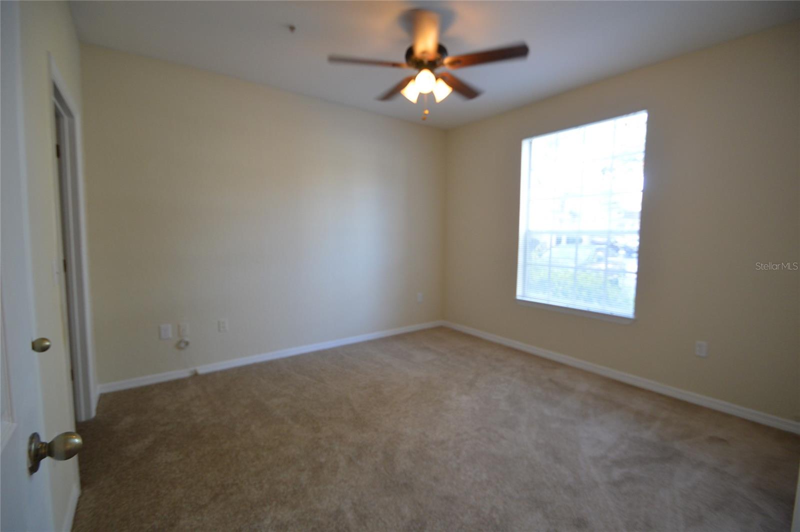 CRESCENT PLACE AT LAKE LOTUS CONDO - Residential Lease