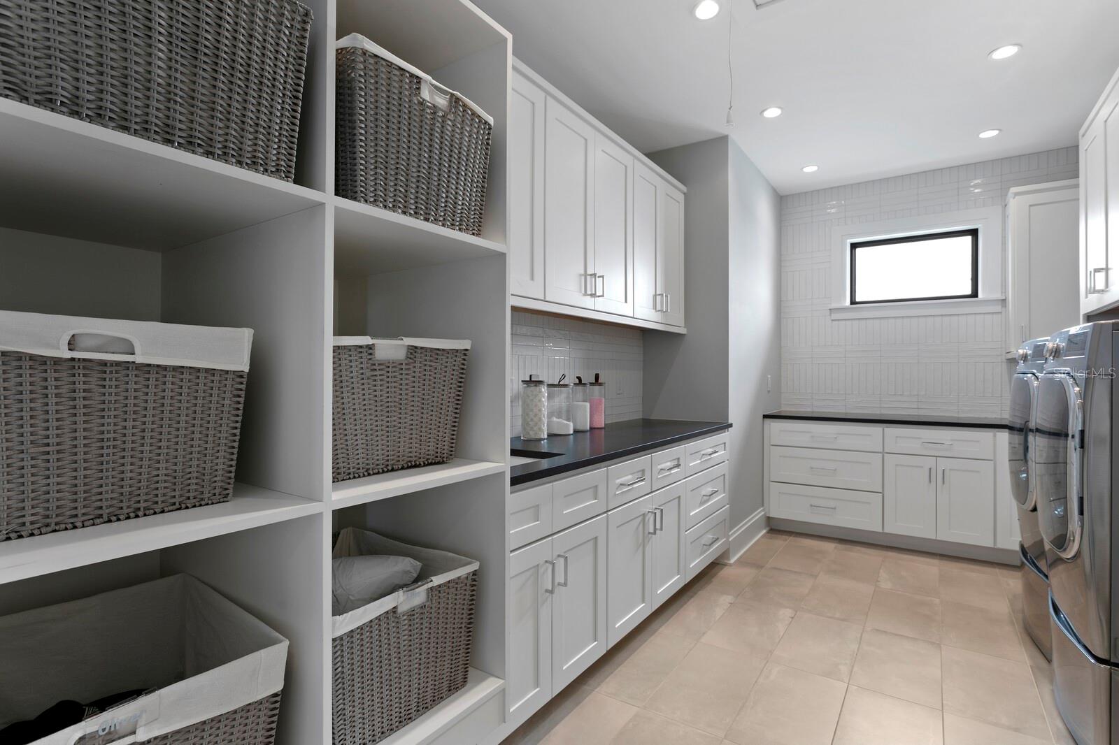 BAYSHORE ESTATES 4 - Residential