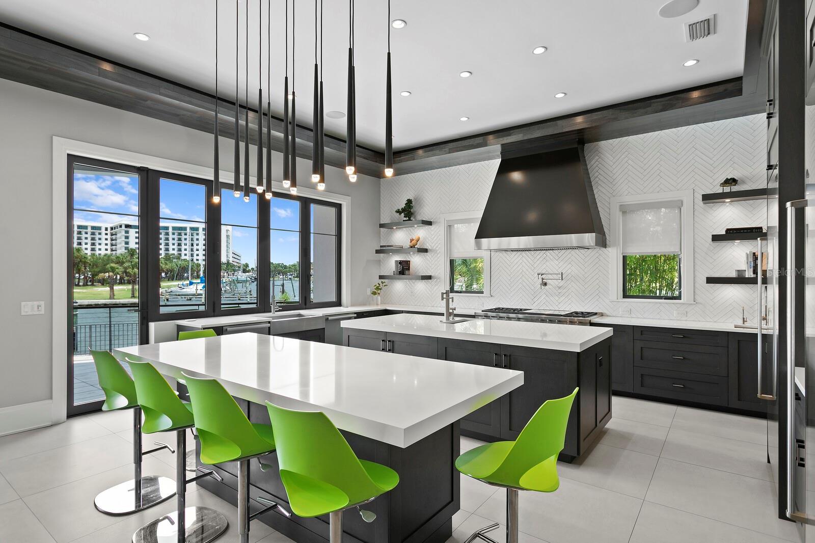 BAYSHORE ESTATES 4 - Residential