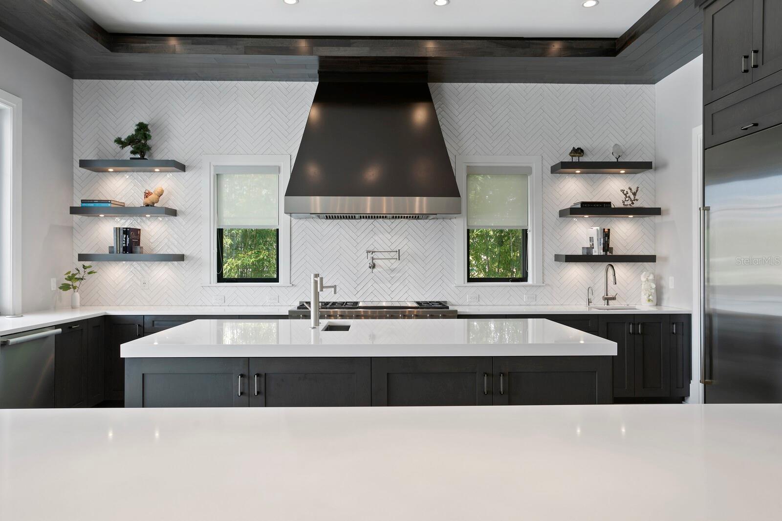 BAYSHORE ESTATES 4 - Residential