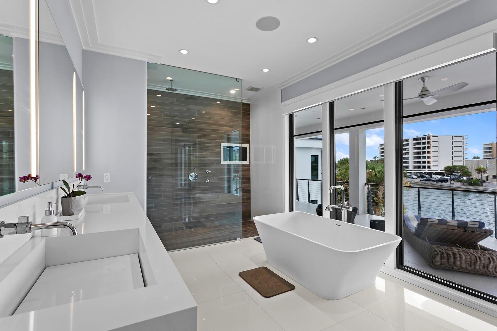 BAYSHORE ESTATES 4 - Residential