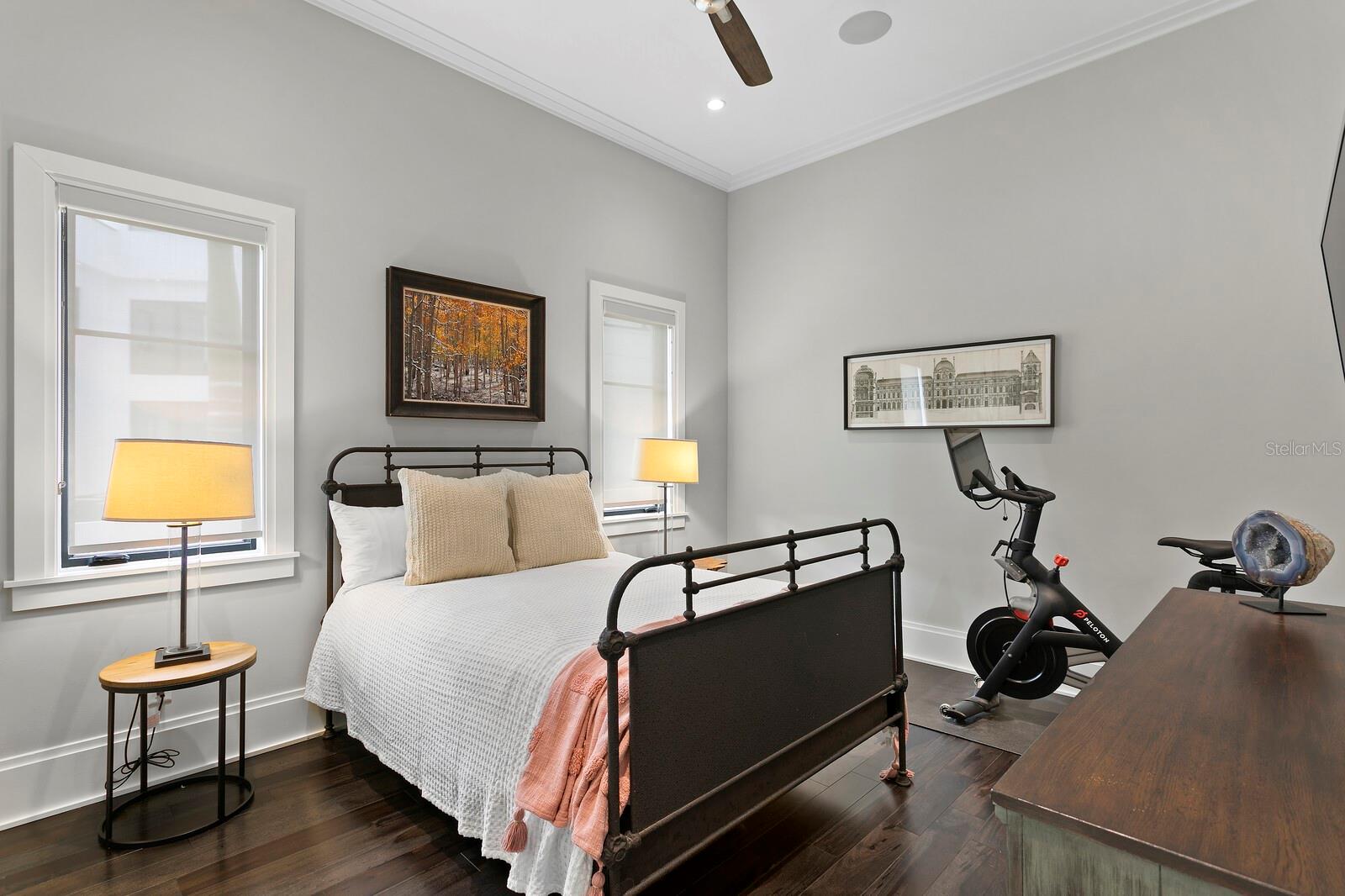 BAYSHORE ESTATES 4 - Residential