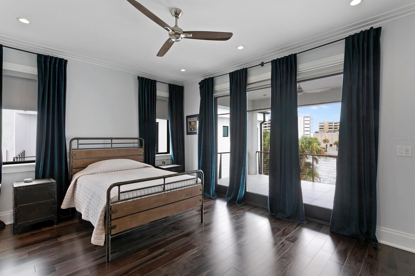 BAYSHORE ESTATES 4 - Residential