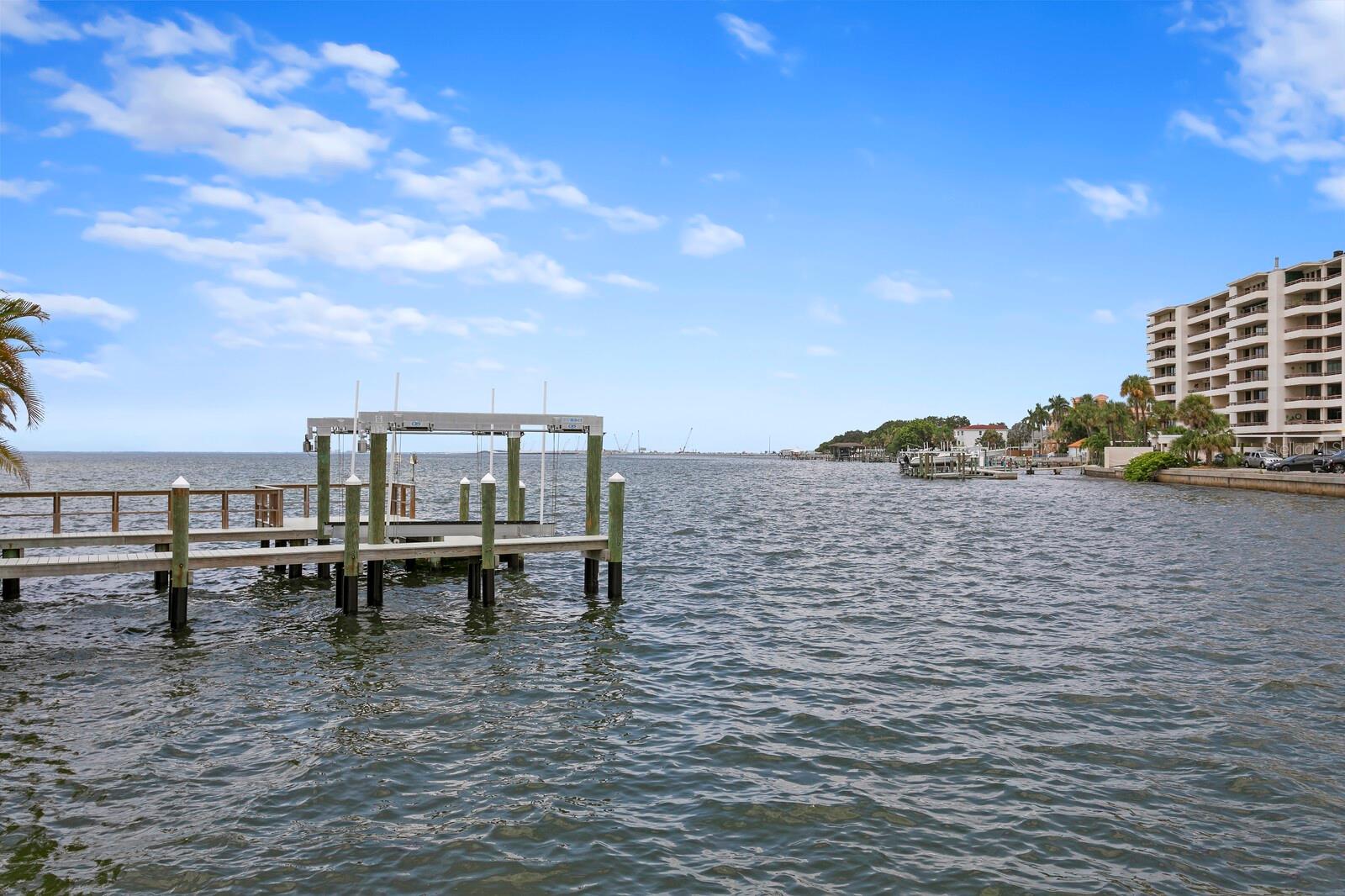 BAYSHORE ESTATES 4 - Residential