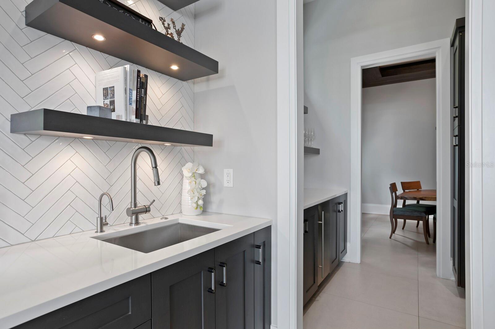 BAYSHORE ESTATES 4 - Residential