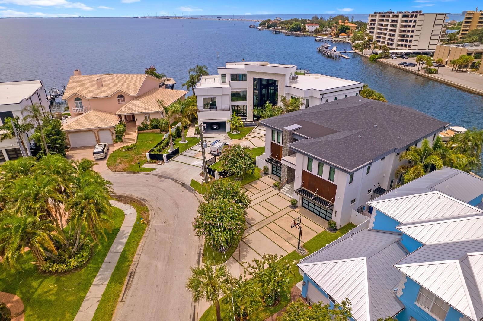 BAYSHORE ESTATES 4 - Residential