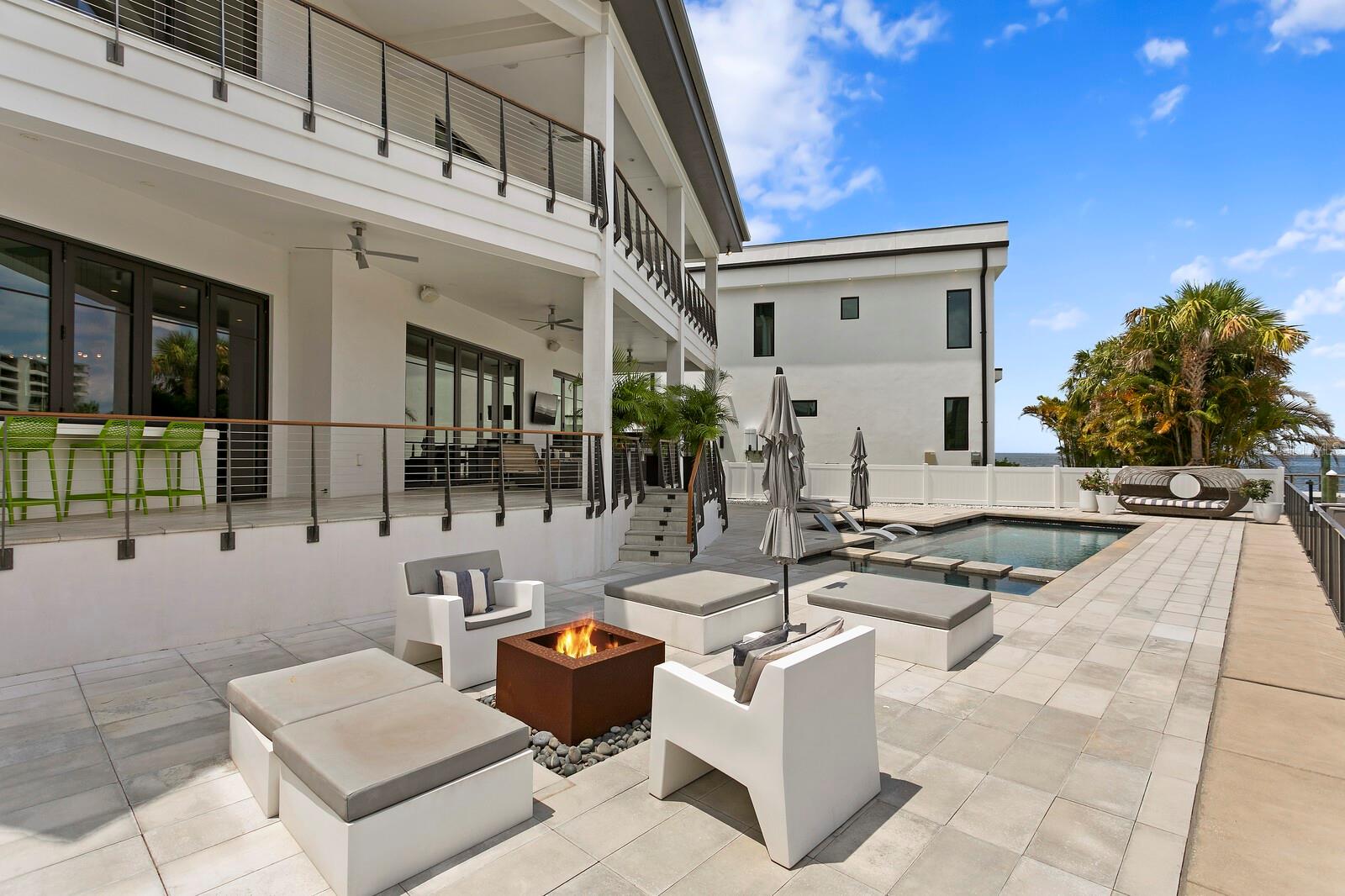 BAYSHORE ESTATES 4 - Residential