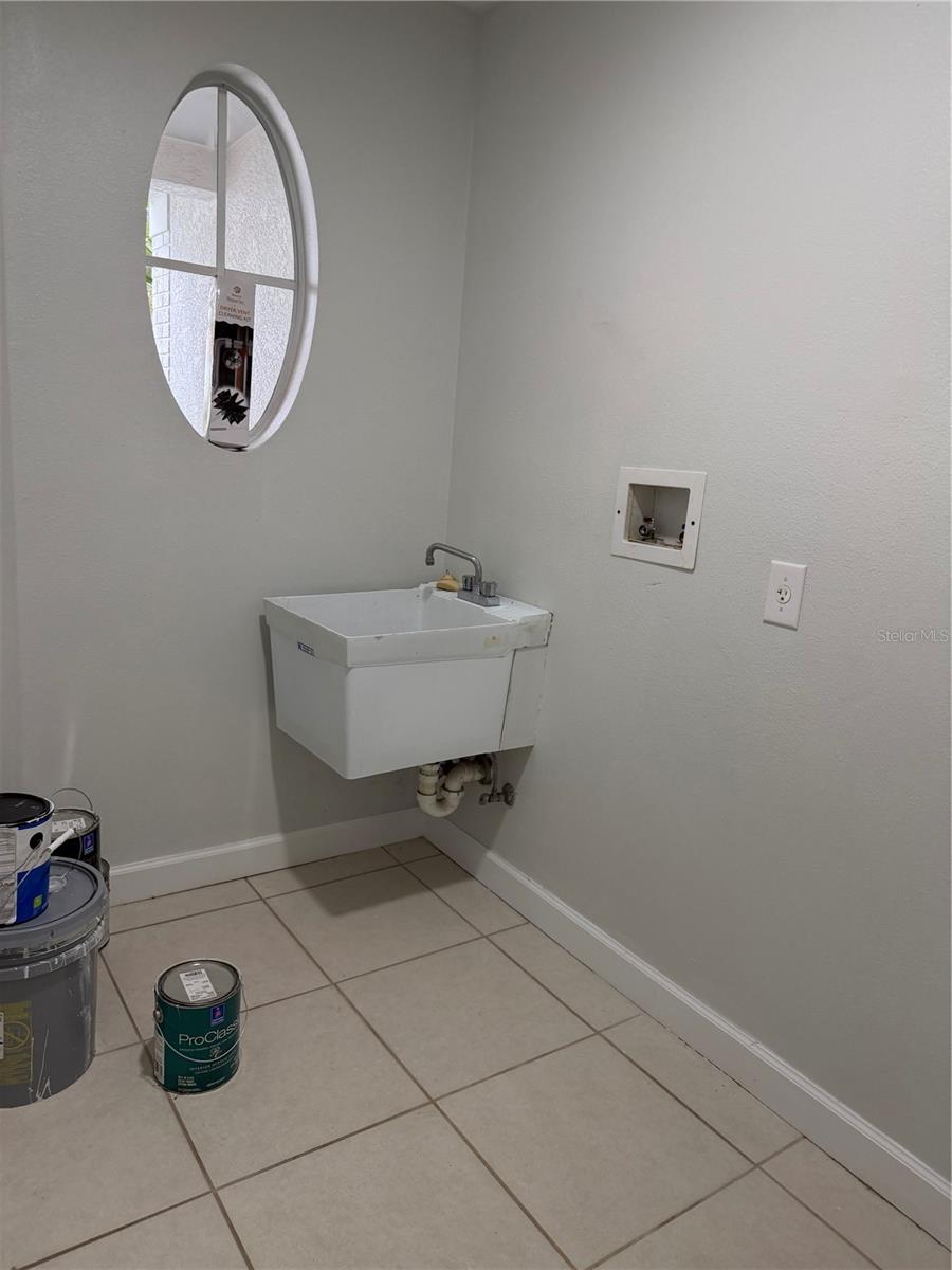 SUMMERFIELD VILLAGE SUBPHASE A U1,T301 - Residential Lease