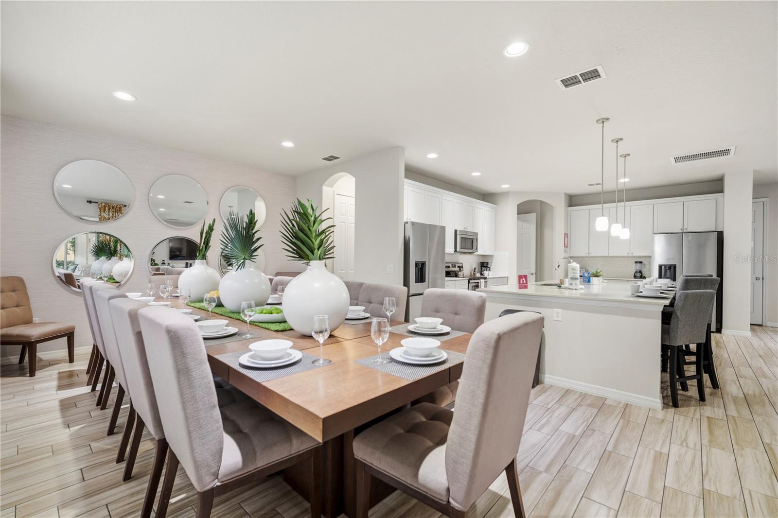 4007 OAKRISE LOOP