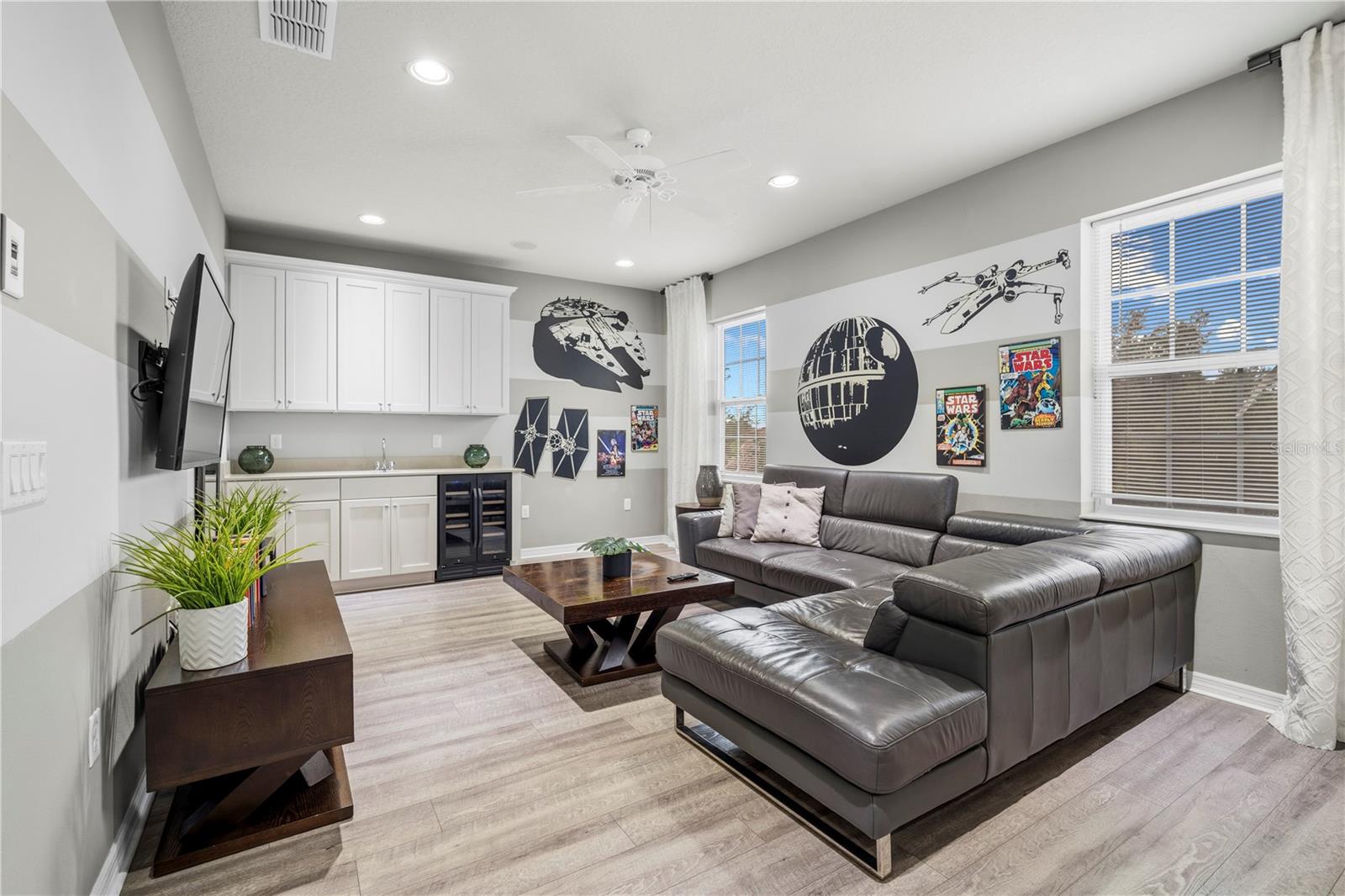 4007 OAKRISE LOOP