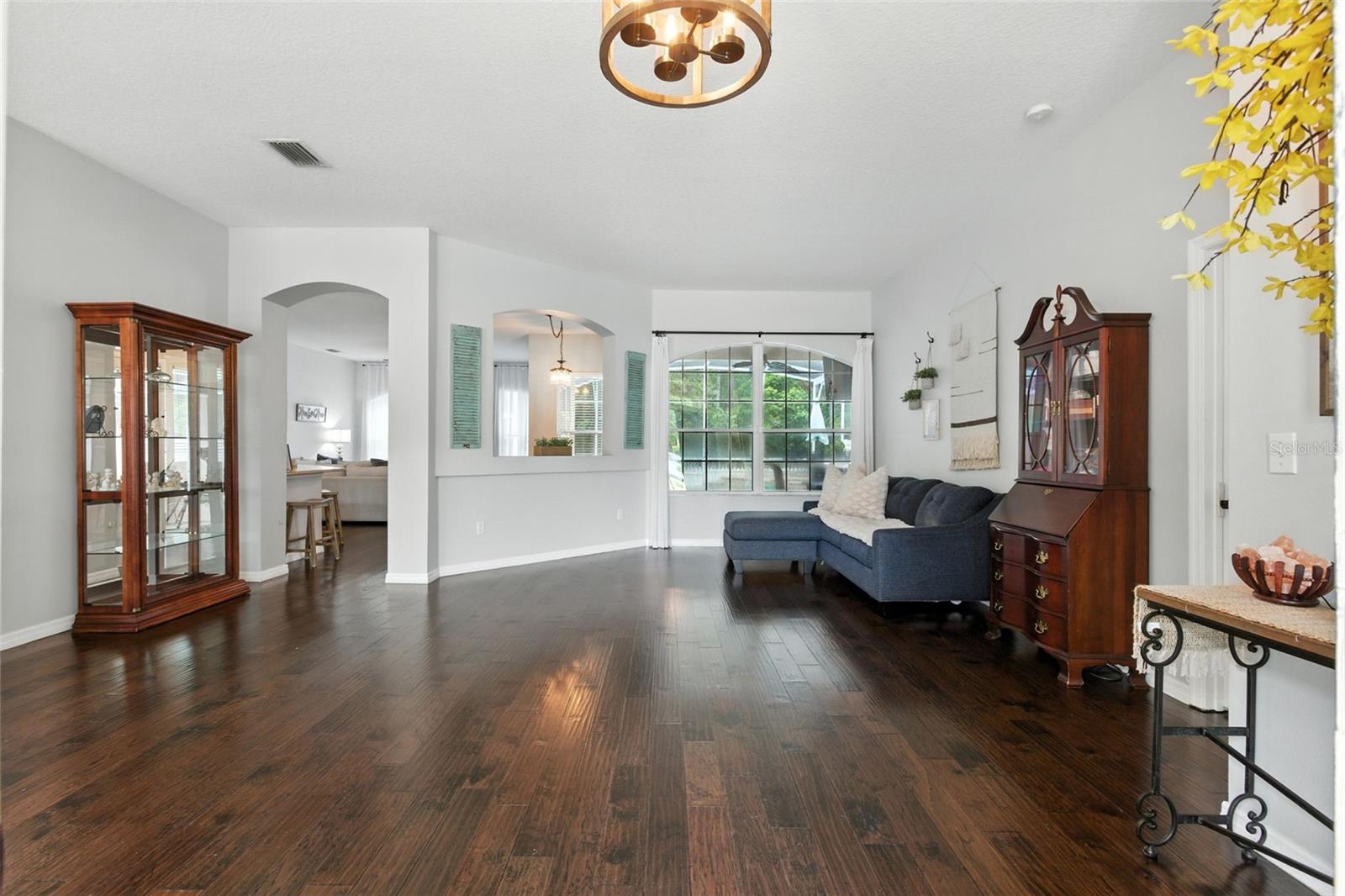 1908 CREEKWATER BOULEVARD
