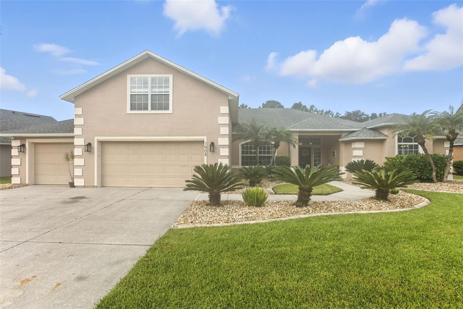 WATERS EDGE PH 10 - Residential