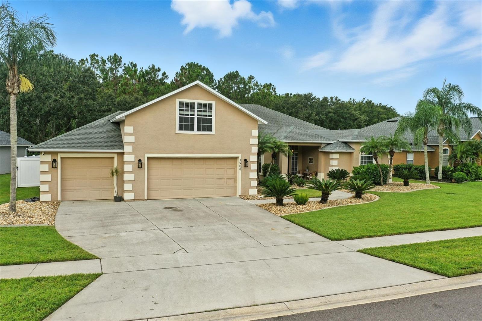 WATERS EDGE PH 10 - Residential