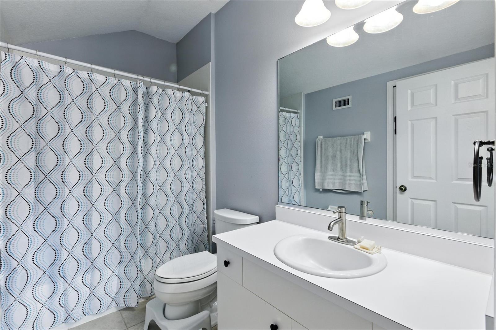 WATERS EDGE PH 10 - Residential