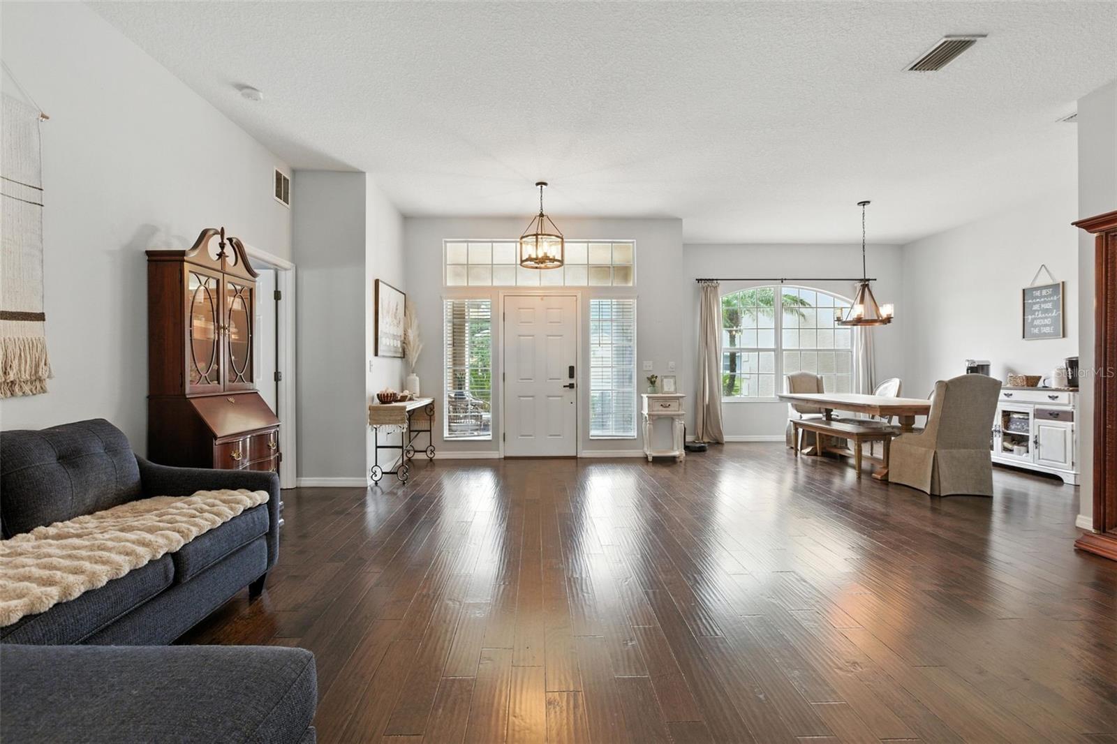 WATERS EDGE PH 10 - Residential