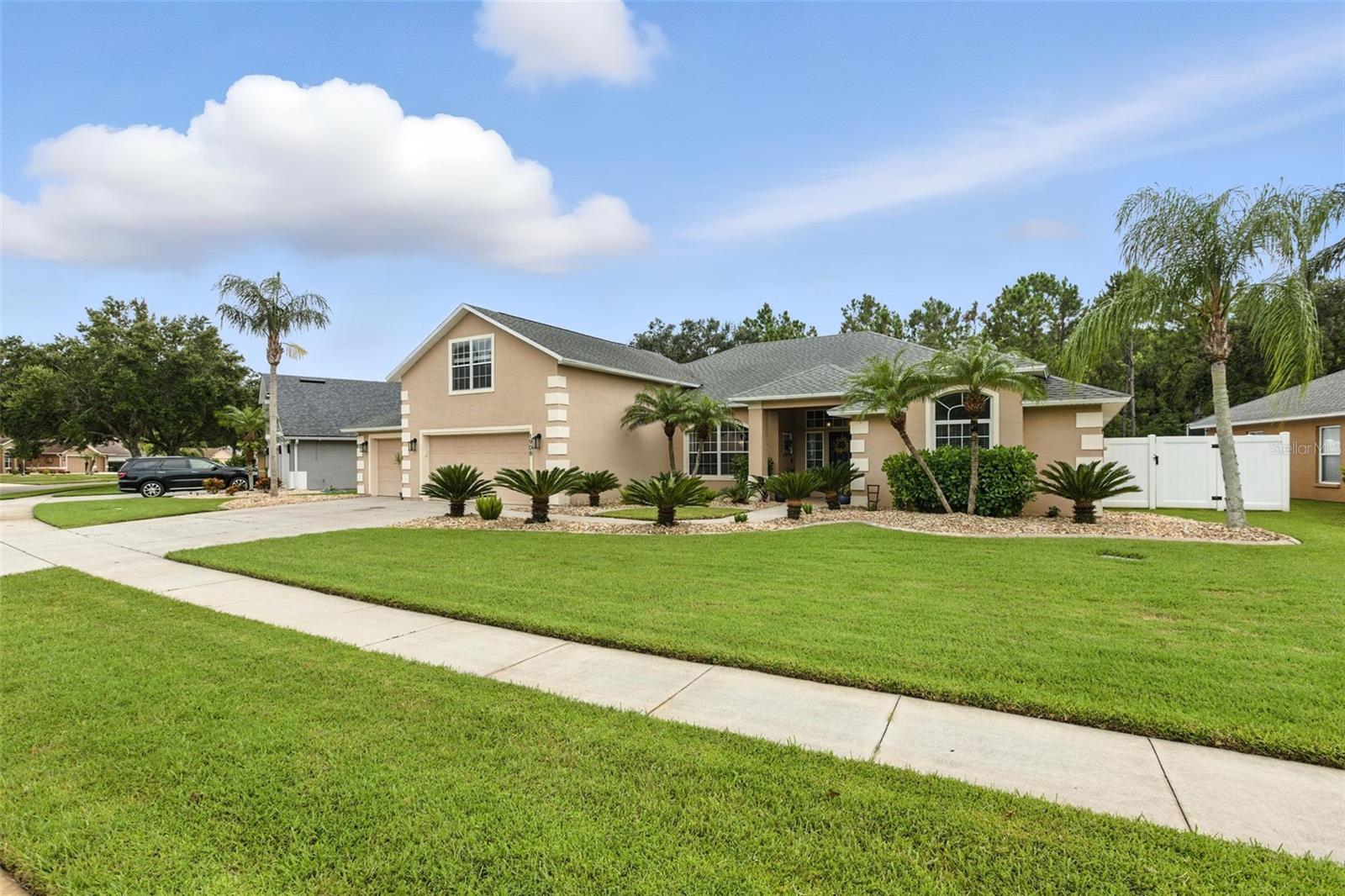 WATERS EDGE PH 10 - Residential
