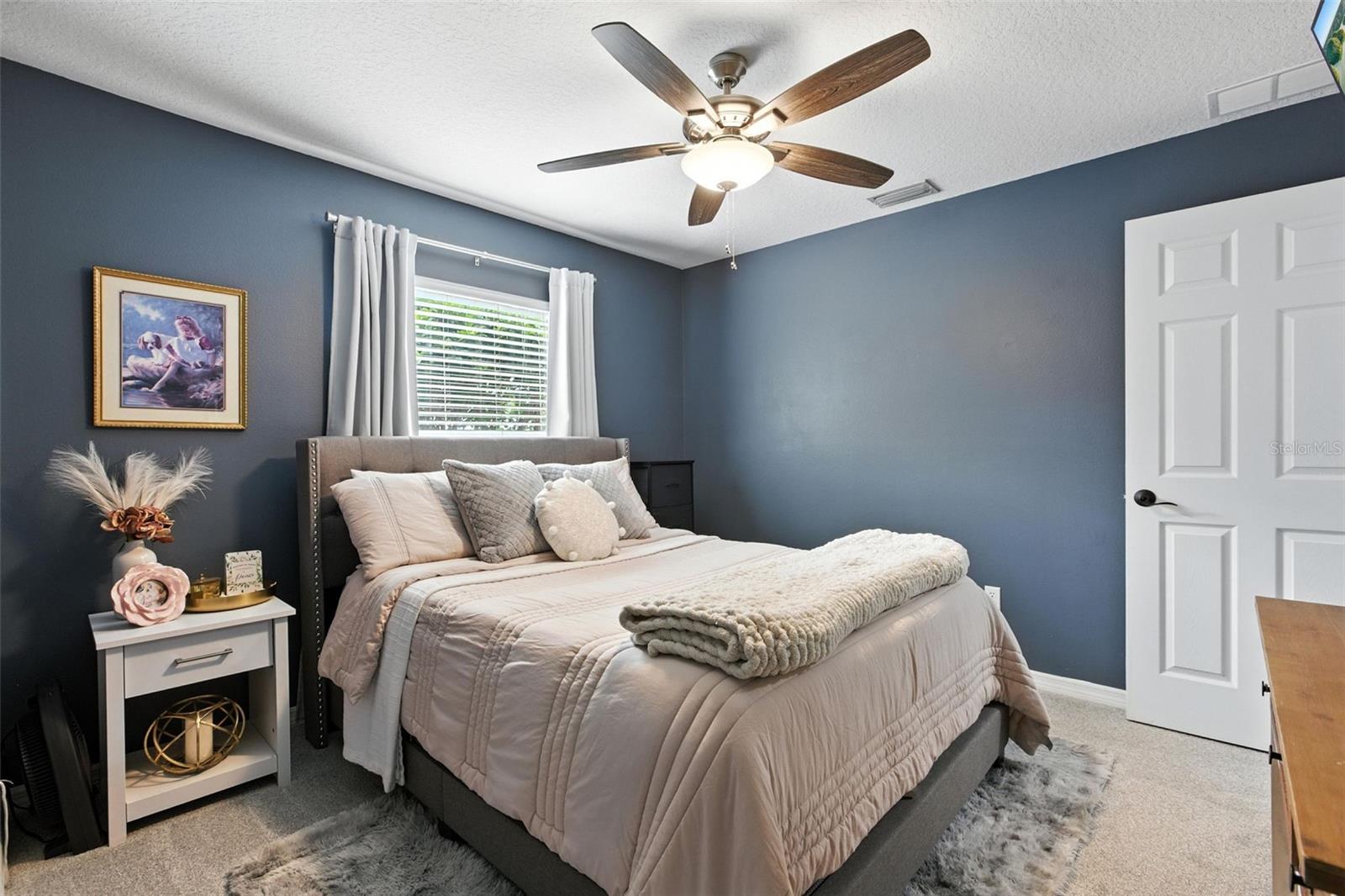 WATERS EDGE PH 10 - Residential