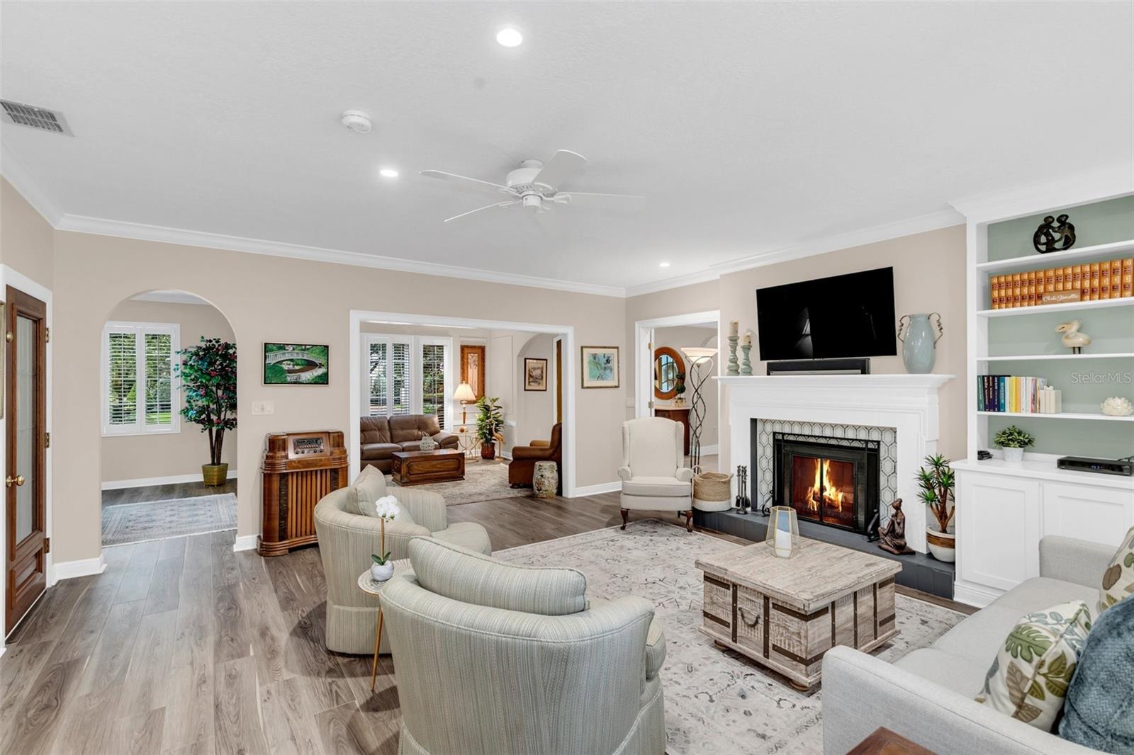 ETHEL PARK - Residential