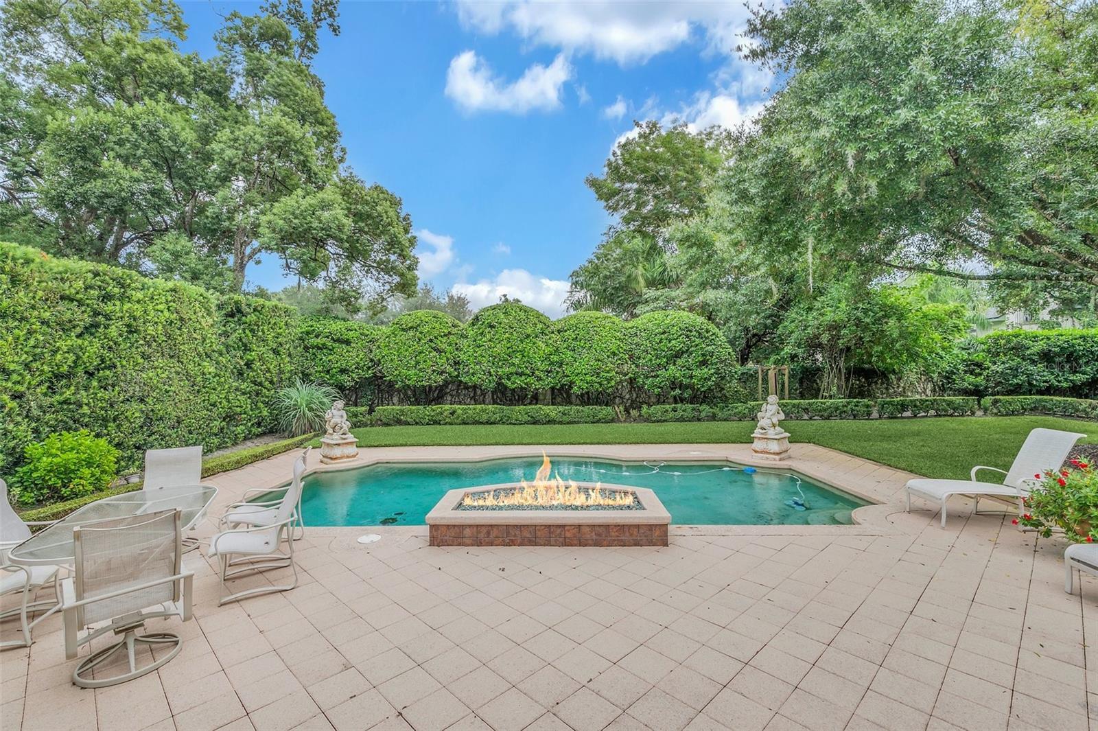 ETHEL PARK - Residential