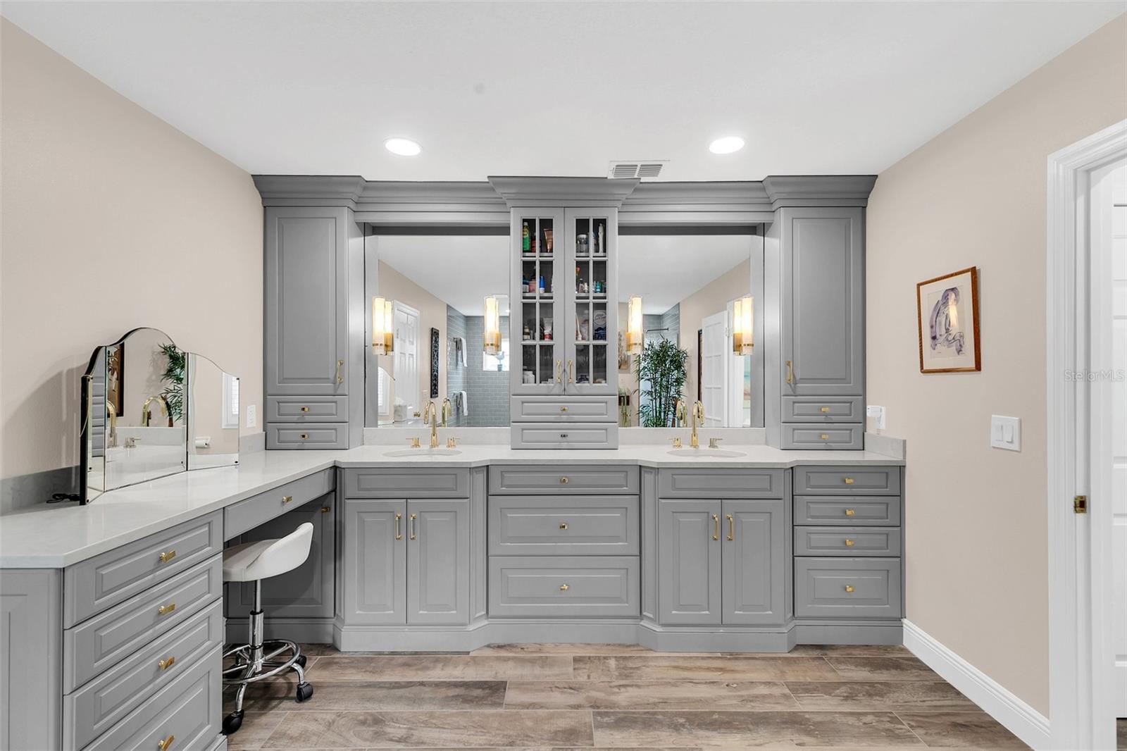 ETHEL PARK - Residential