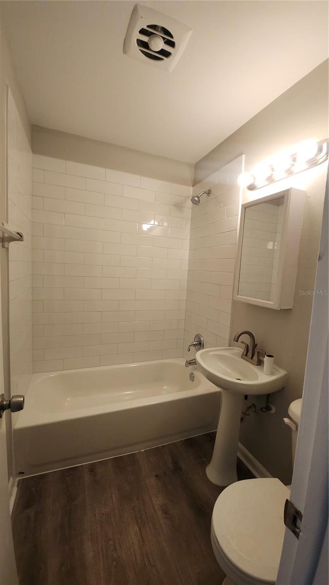 EVERINA HOMES 2ND ADD - Residential Lease