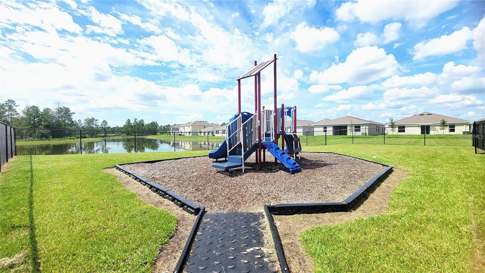 ASTONIA NORTH - Residential Lease
