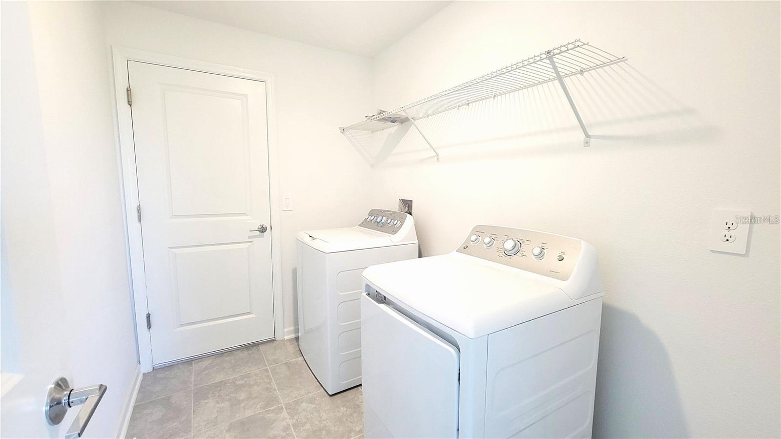 ASTONIA NORTH - Residential Lease