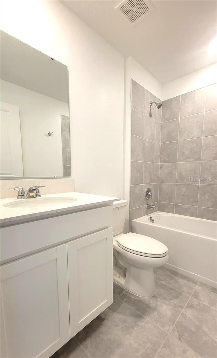 ASTONIA NORTH - Residential Lease