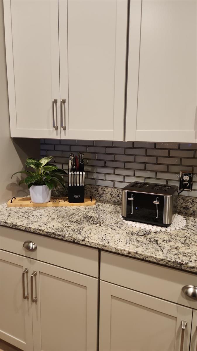 SOLA VISTA - Residential Lease