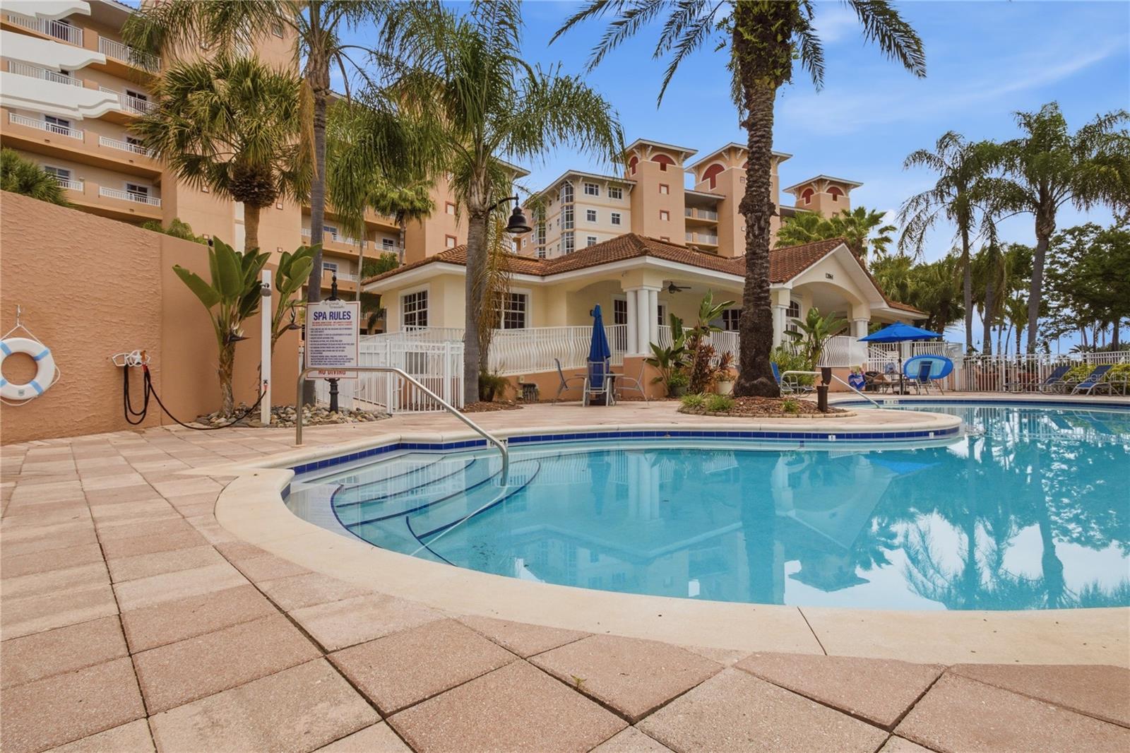 GRANDE VERANDAHS ON THE BAY - Residential