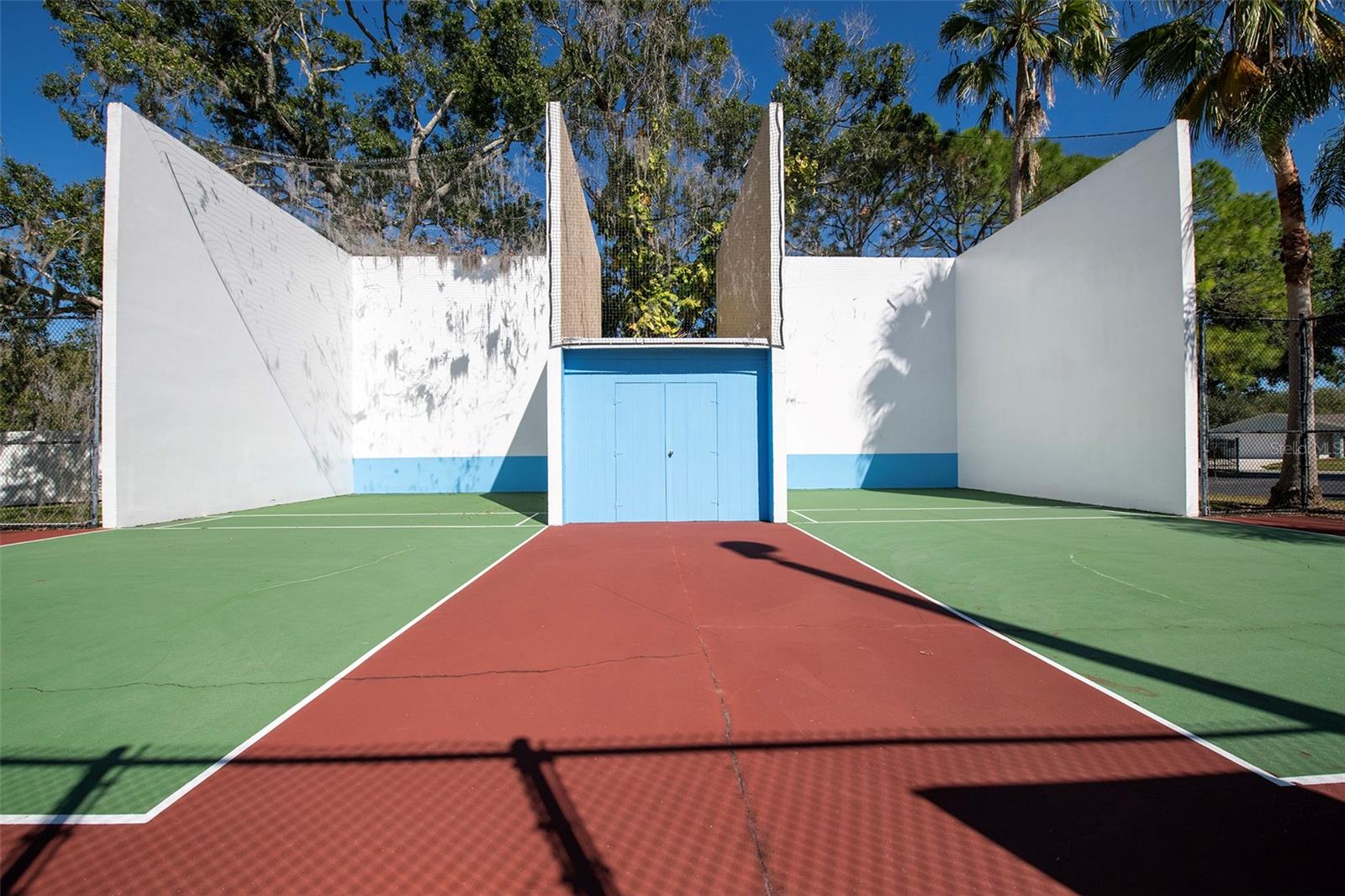 GARDENS OF FOREST LAKES CONDO THE - Residential