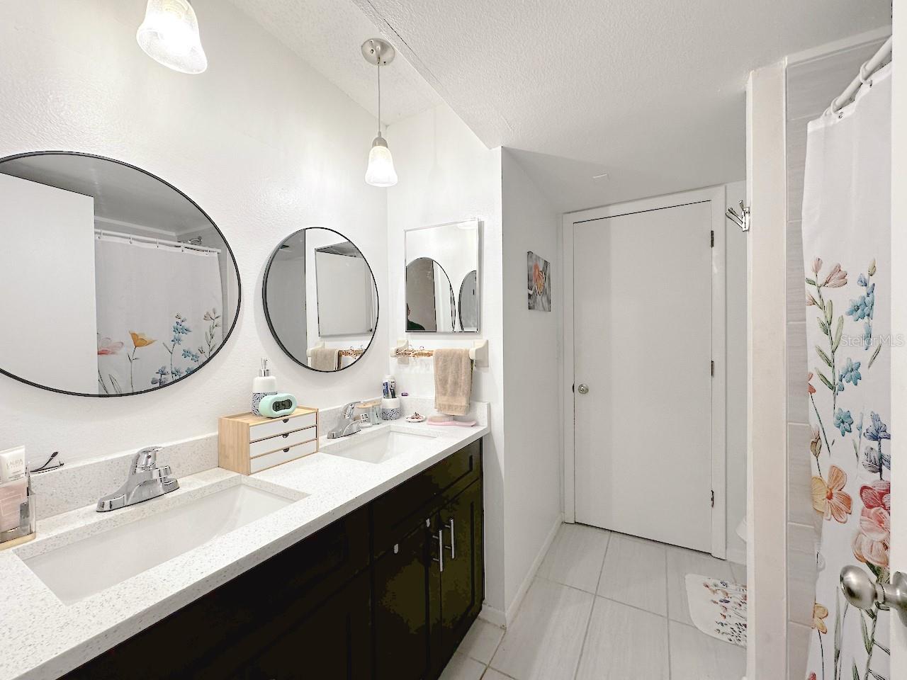 HARBOR PALMS-UNIT FOUR A - Residential