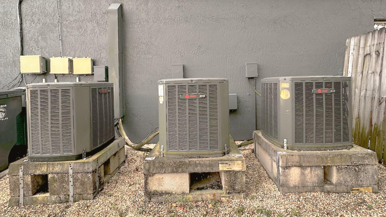 HARBOR PALMS-UNIT FOUR A - Residential