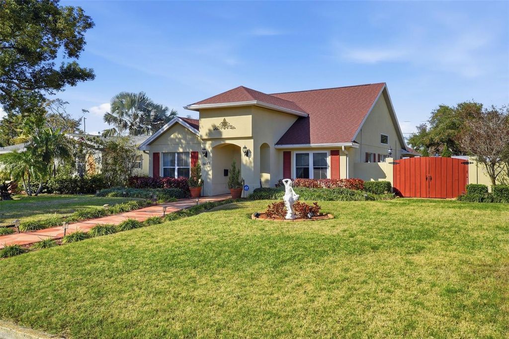 Photo of 6643 3rd Avenue N, St Petersburg, FL 33710 (MLS # TB8468612)