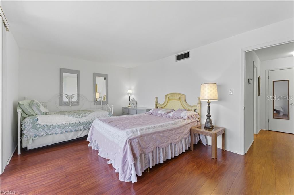 DEL PRADO PARK TOWNHOUSE - Residential