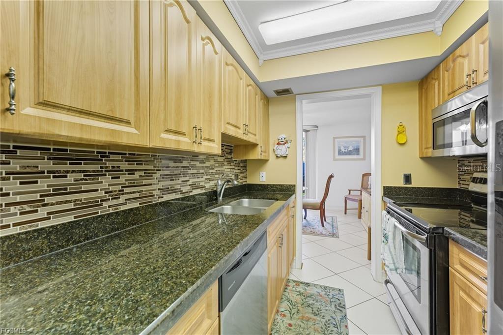 DEL PRADO PARK TOWNHOUSE - Residential