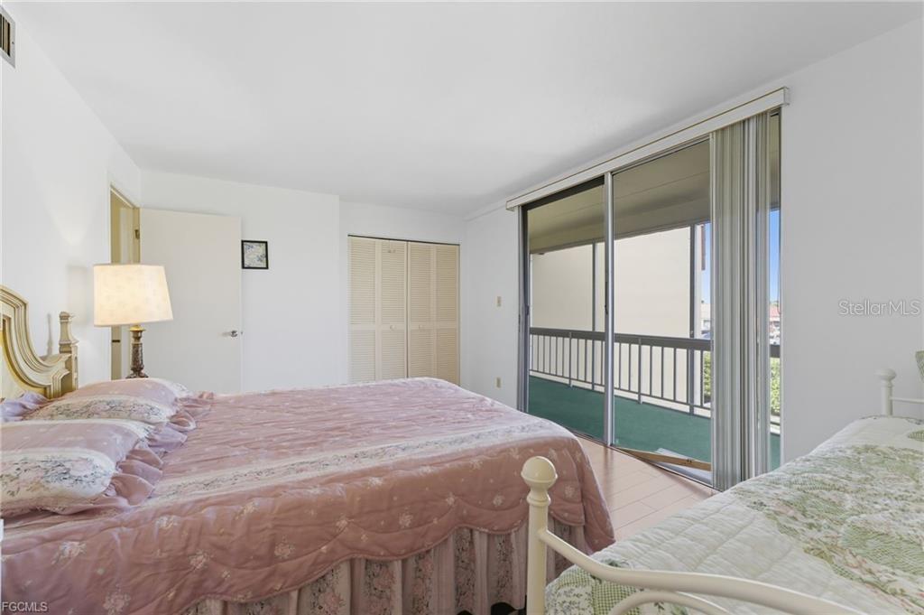 DEL PRADO PARK TOWNHOUSE - Residential