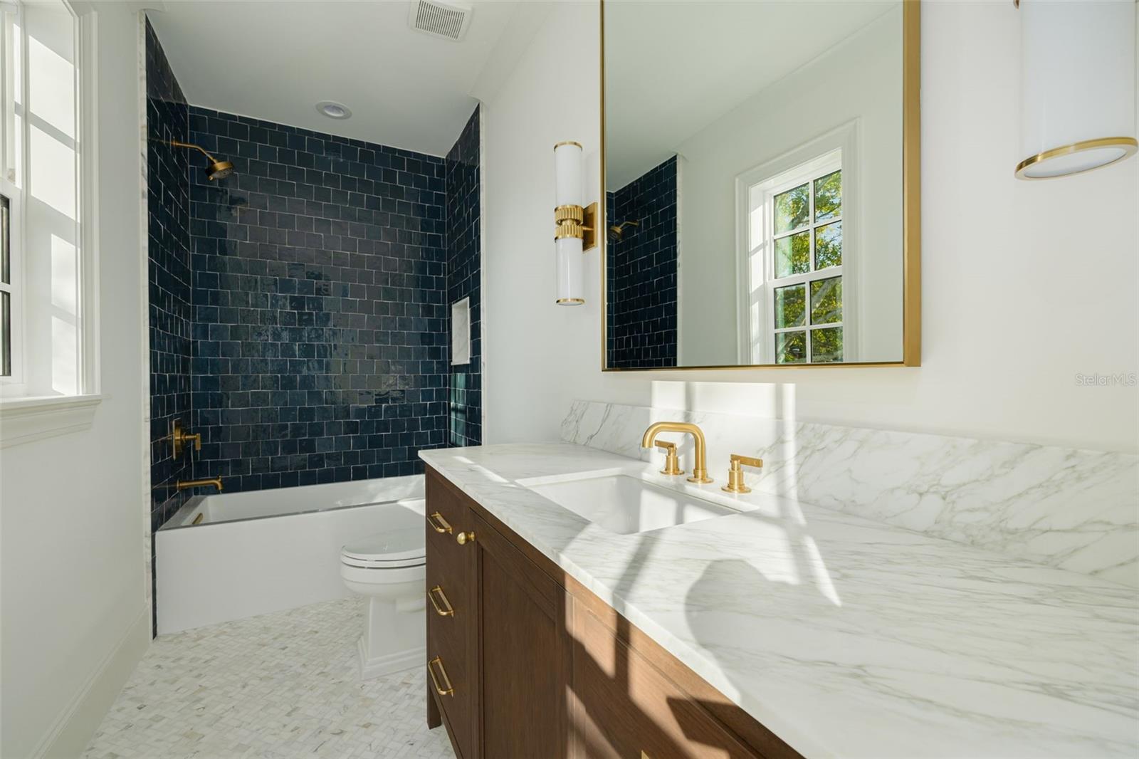 SNELL & HAMLETTS NORTH SHORE ADD REV REP - Residential