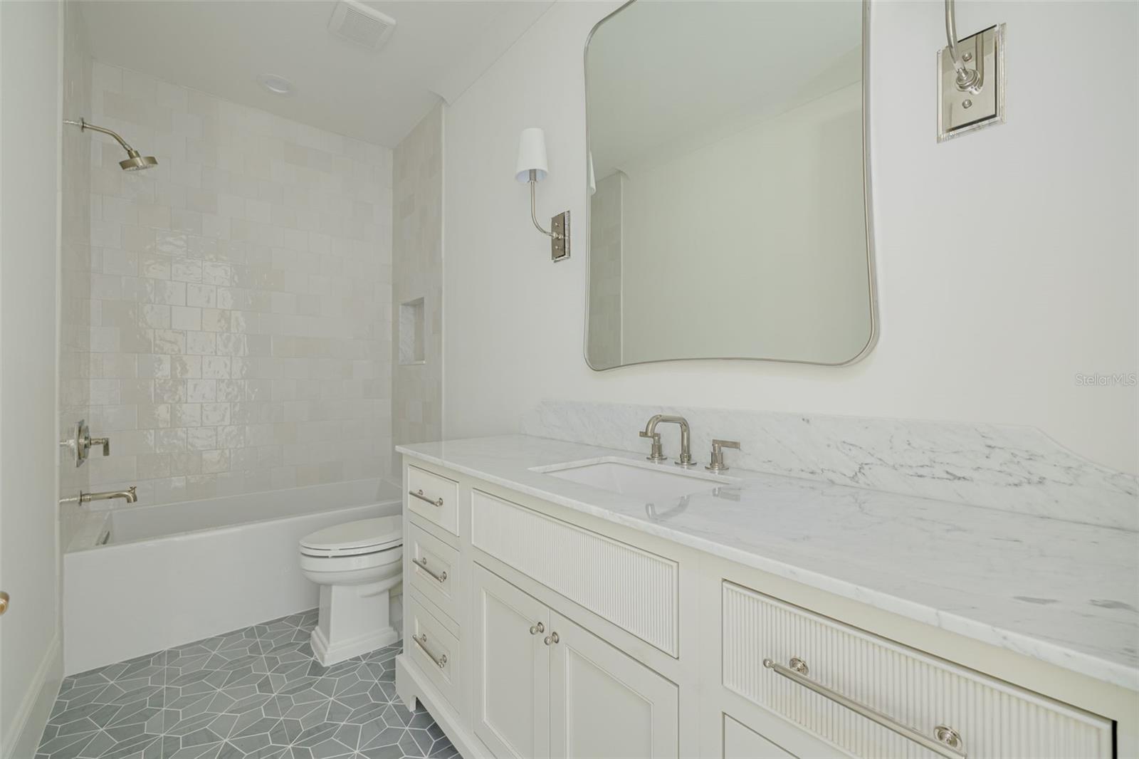 SNELL & HAMLETTS NORTH SHORE ADD REV REP - Residential